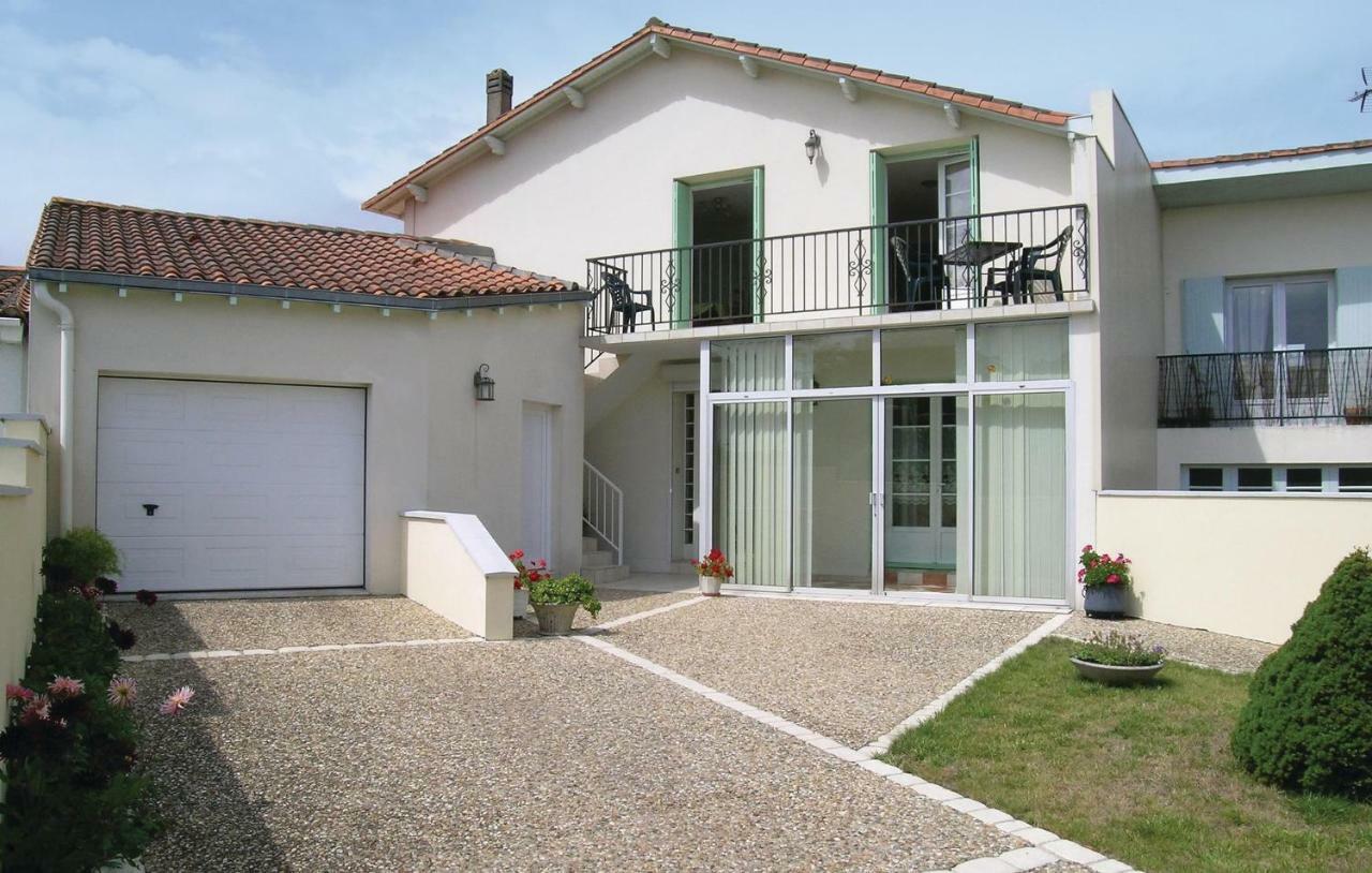 Amazing Apartment In Vaux Sur Mer With Wifi Eksteriør bilde